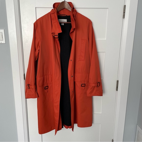 Ladies French Coat by Holt Renfrew - Picture 11 of 15